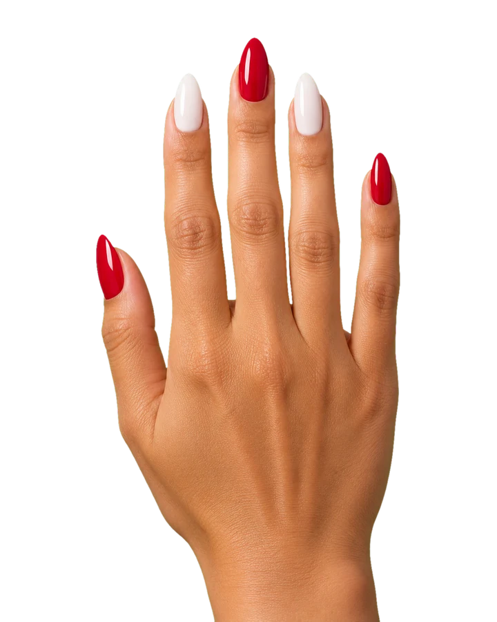 Hand mit kirschroten Nägeln, zwei Nägel milchweiß